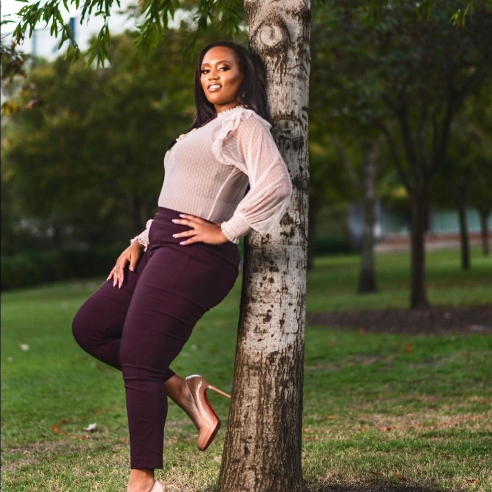 Meet your Posher, Shae